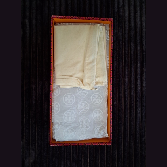 Tory Burch Black Ballet Flats - Picture 6 of 9